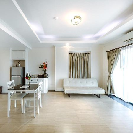 Royal Nakhara Hotel And Convention Centre Nong Khai Exterior photo